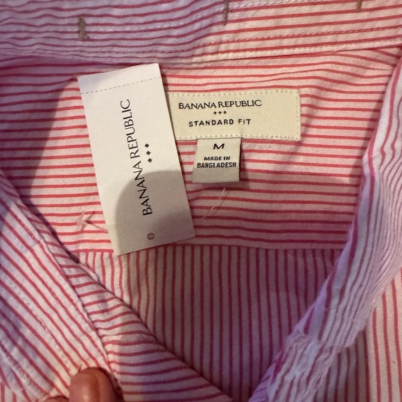 Banana republic standard fit button down short sleeve shirt, medium. NWT - Picture 2 of 6